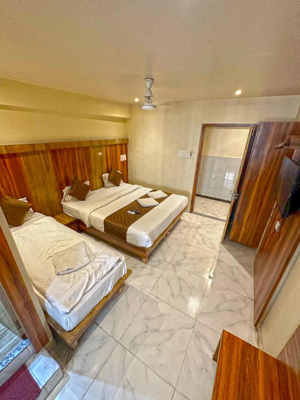 Hotel Mourya Residency Navi Mumbai Dış mekan fotoğraf