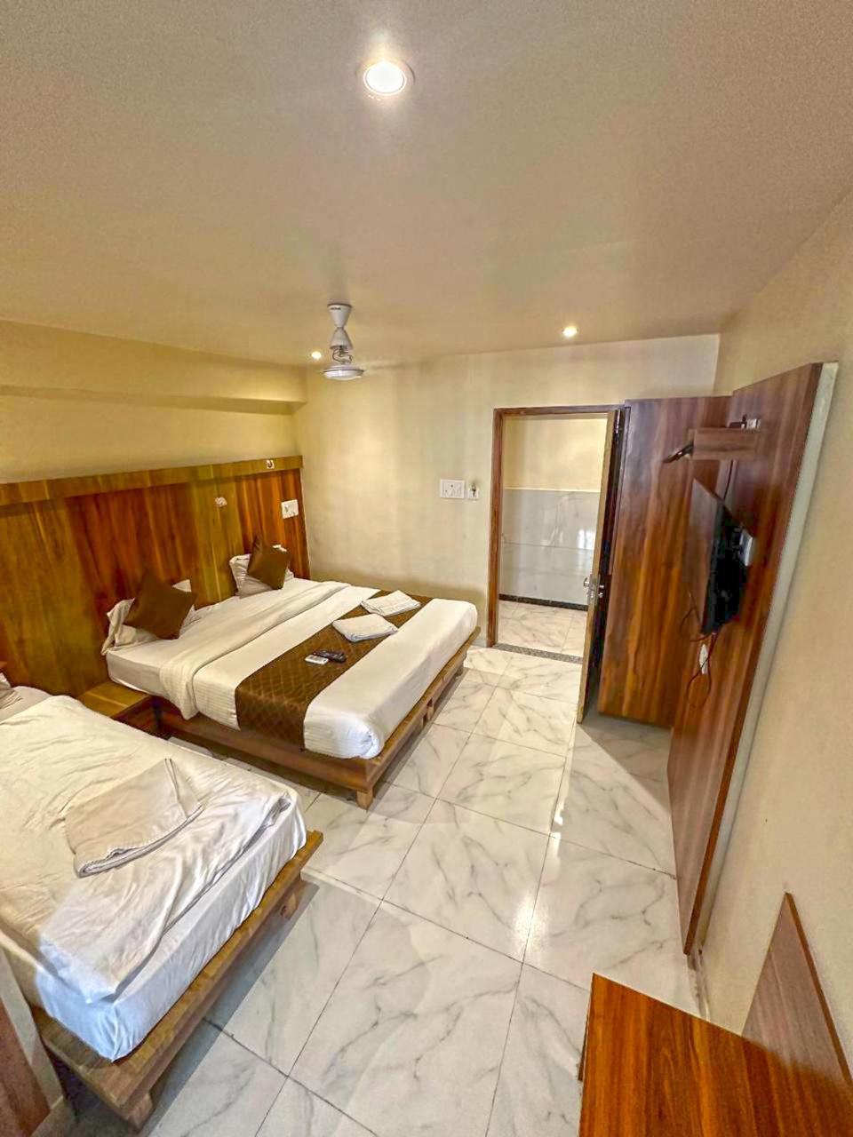 Hotel Mourya Residency Navi Mumbai Dış mekan fotoğraf